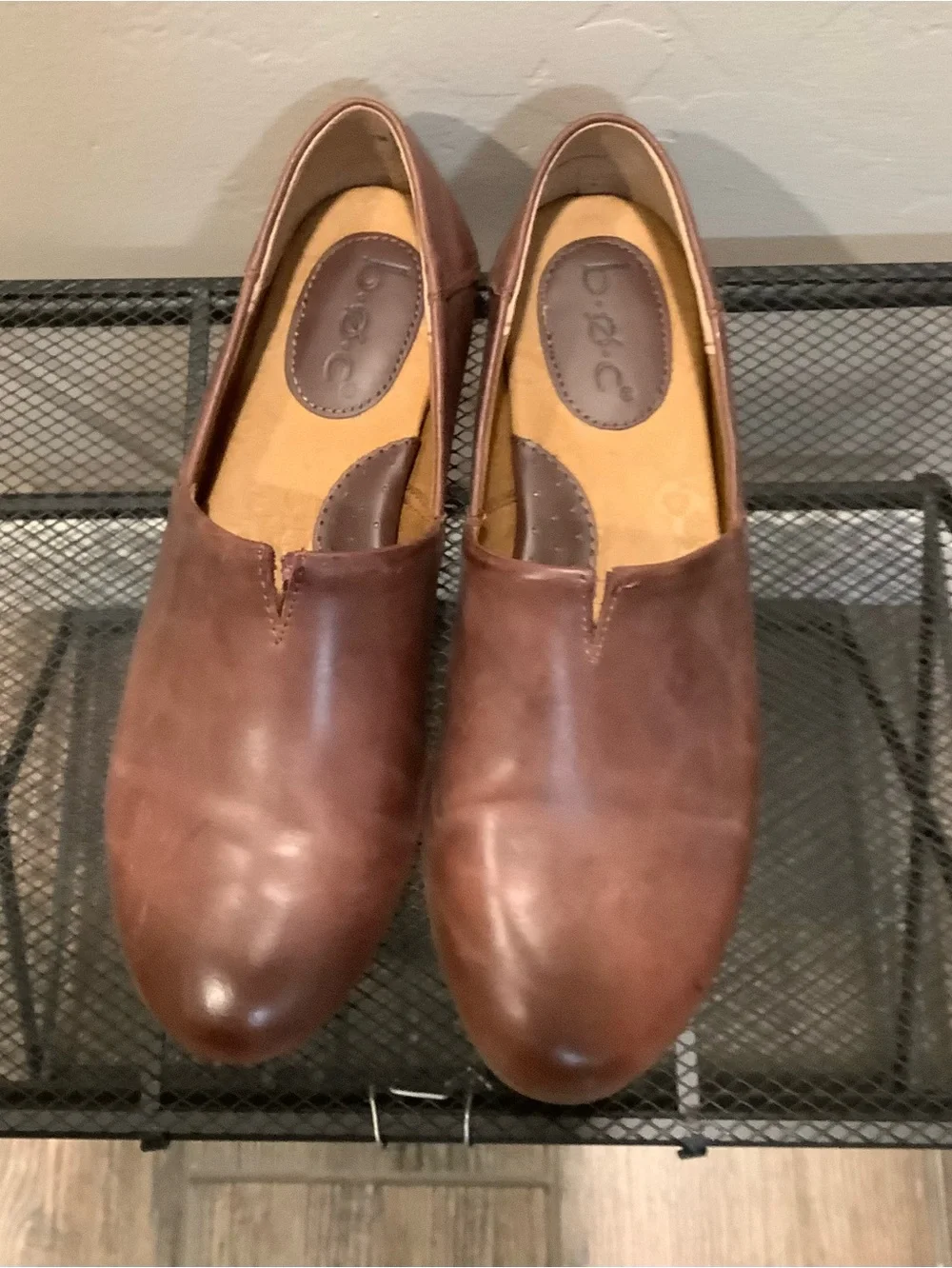 B.O.C. Women’s Dark Brown Leather Slip-On Loafers Size 7